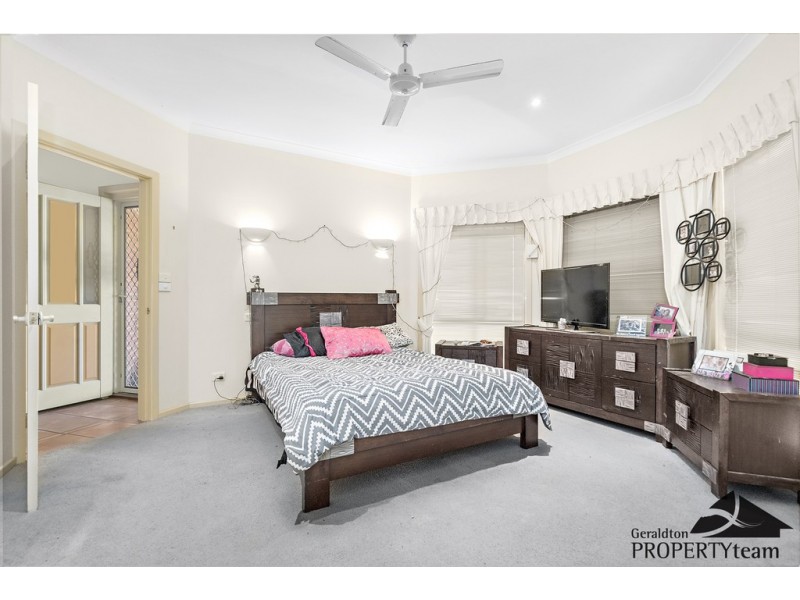 25 Church Street, Dongara WA 6525