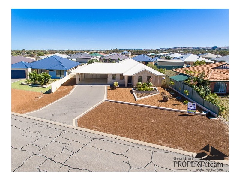 28 Half Moon Drive, Waggrakine WA 6530