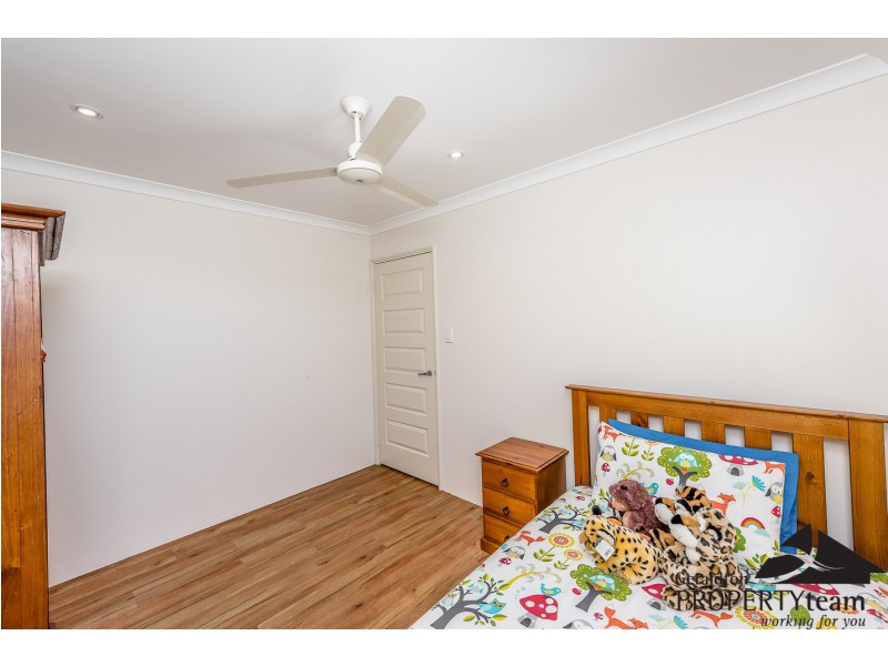 28 Half Moon Drive, Waggrakine WA 6530