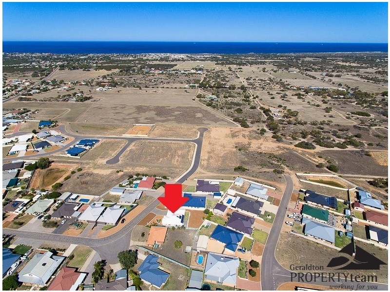 28 Half Moon Drive, Waggrakine WA 6530