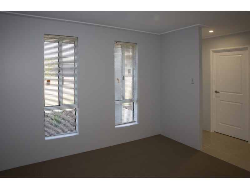 26 Swell Terrace, Glenfield WA 6532