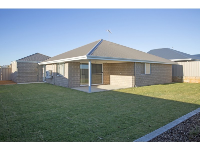 26 Swell Terrace, Glenfield WA 6532
