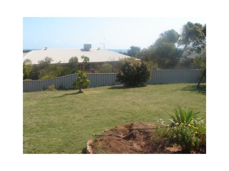 1 Evana Terrace, Wandina WA 6530