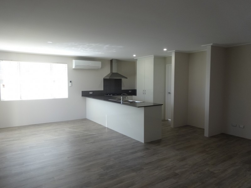 9 Lugger Outlook, Glenfield WA 6532