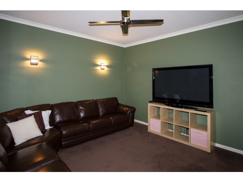 10 Ajax Drive, Wandina WA 6530