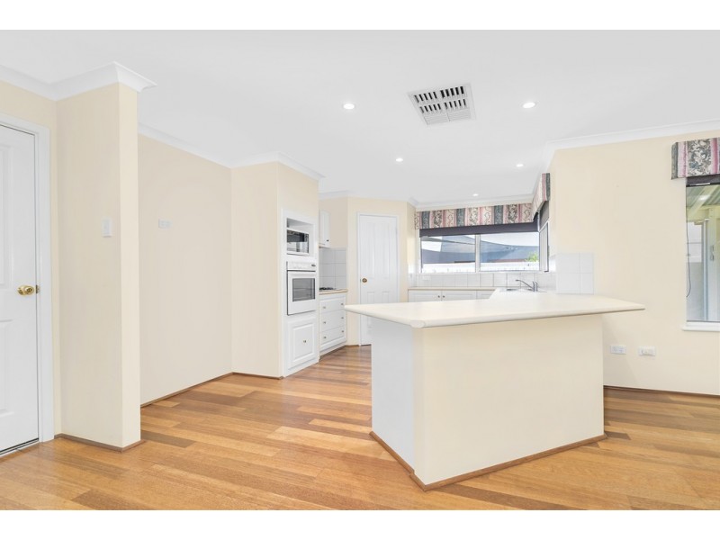 5 Wallabi Drive, Wandina WA 6530