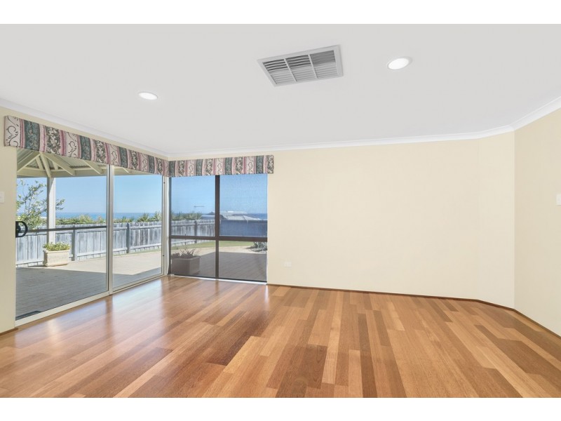 5 Wallabi Drive, Wandina WA 6530