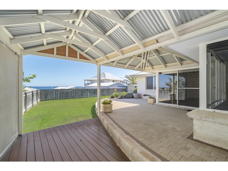 5 Wallabi Drive, Wandina WA 6530