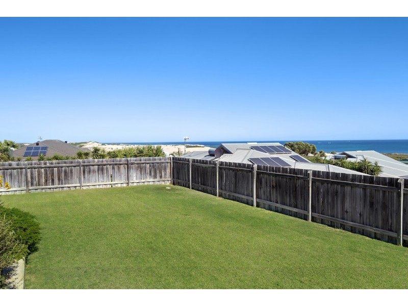 5 Wallabi Drive, Wandina WA 6530