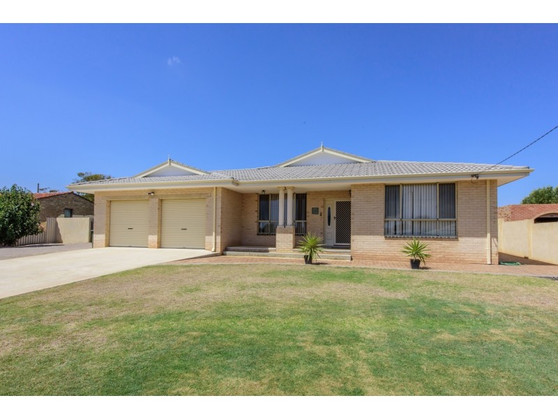 14 Faranda Road, Glenfield WA 6532