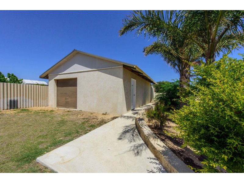 14 Faranda Road, Glenfield WA 6532