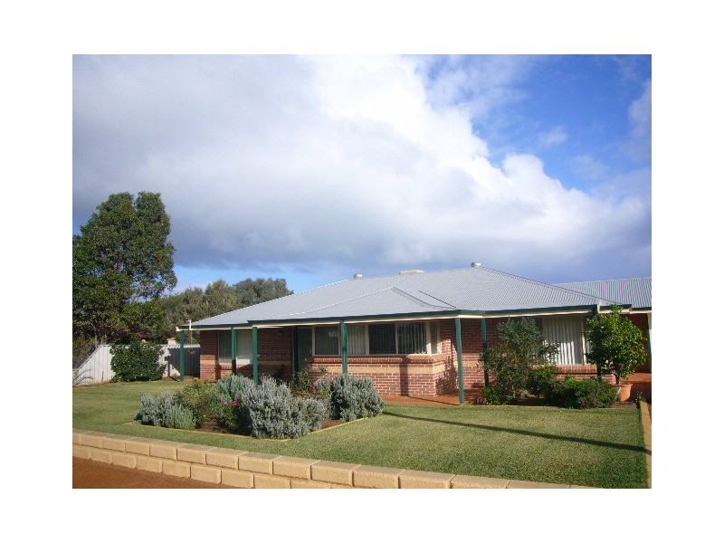 4 Sunnybanks Drive, Strathalbyn WA 6530