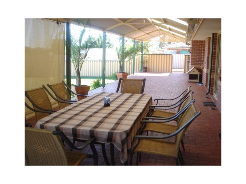 4 Sunnybanks Drive, Strathalbyn WA 6530