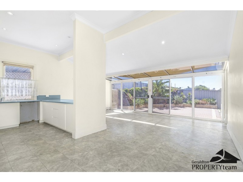 150 Shenton Street, Beachlands WA 6530