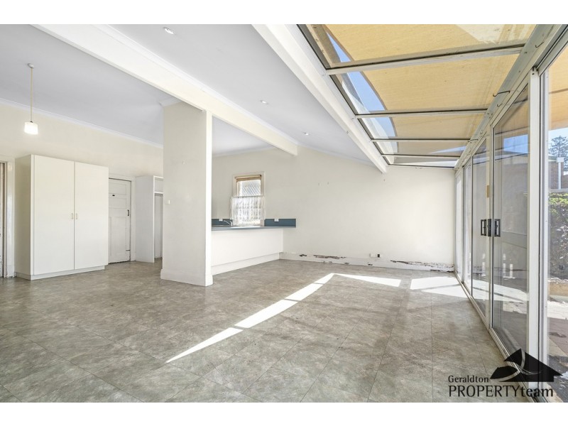 150 Shenton Street, Beachlands WA 6530