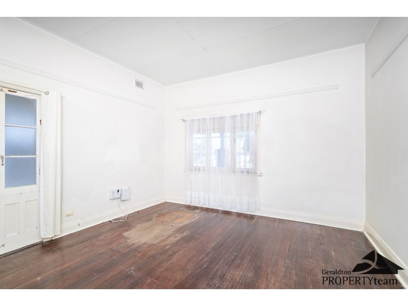 150 Shenton Street, Beachlands WA 6530