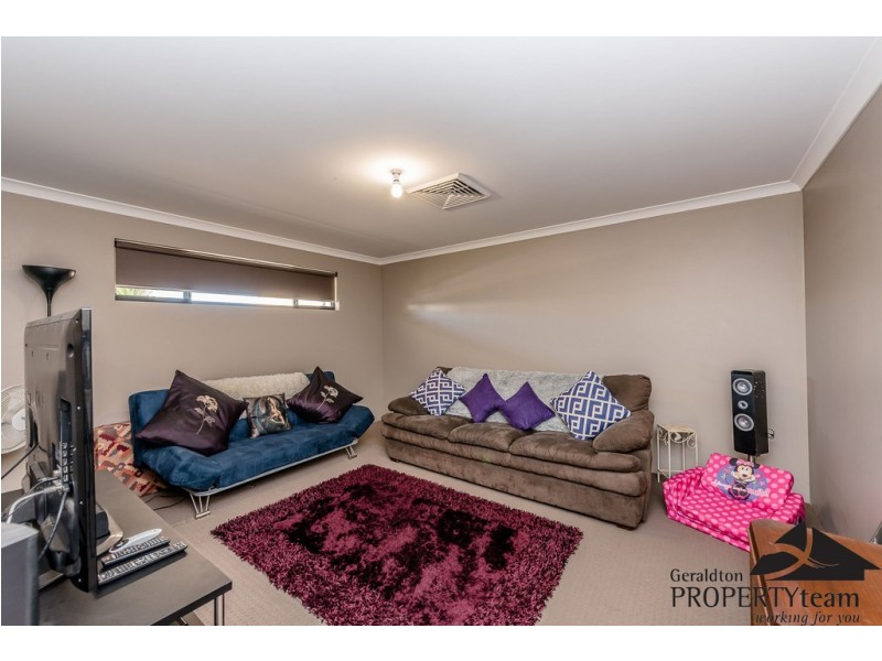 6 Periwinkle Street, Drummond Cove WA 6532