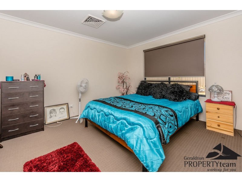 6 Periwinkle Street, Drummond Cove WA 6532