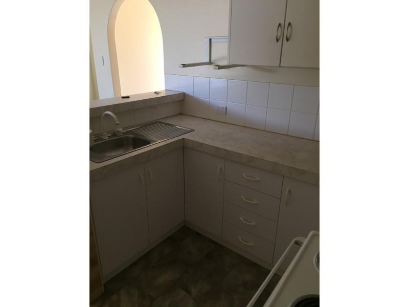 3/285 Fifth Street, Wonthella WA 6530