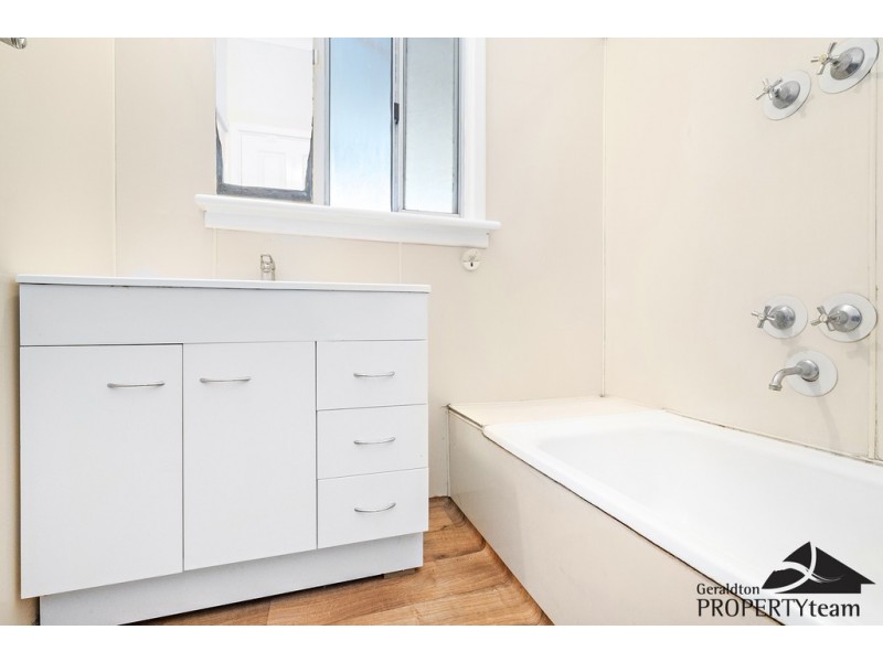 337 Banksia Street, Rangeway WA 6530