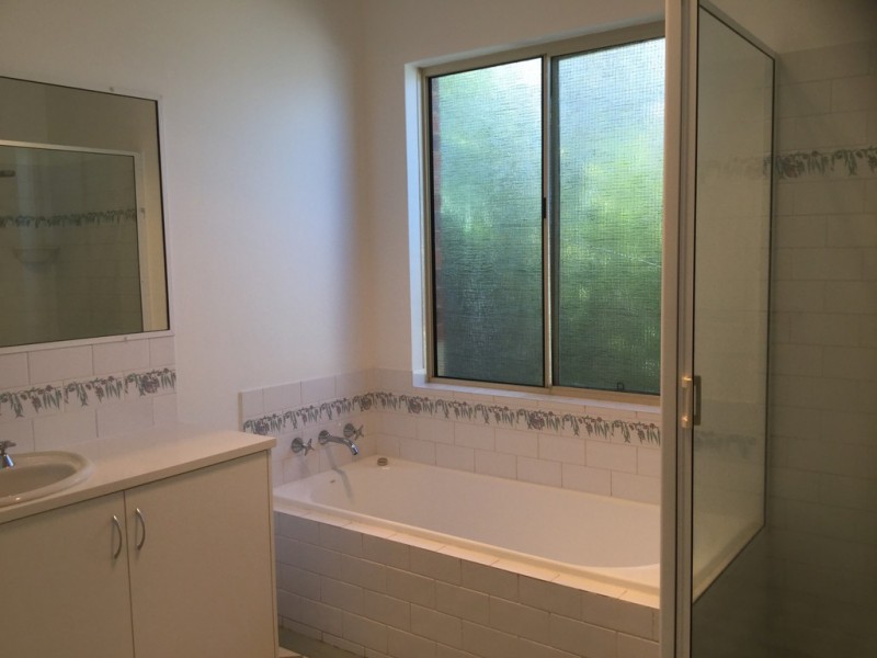 9 Quayside Vista, Drummond Cove WA 6532