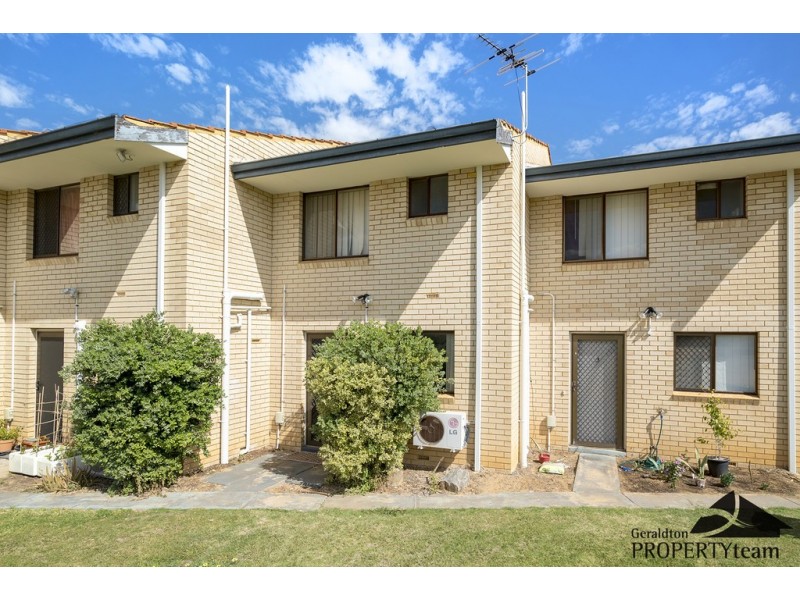 4/125 Railway Street, Bluff Point WA 6530