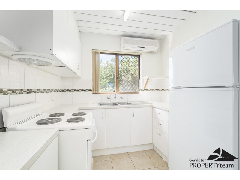 4/125 Railway Street, Bluff Point WA 6530