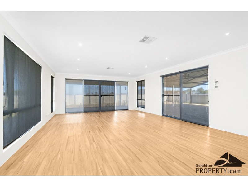 70 Eastlyn Drive, Deepdale WA 6532