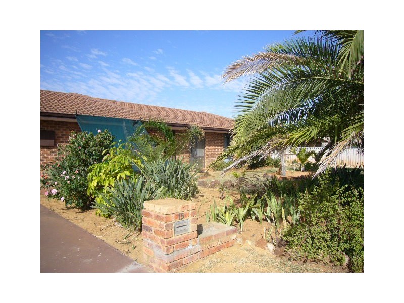 15 Solomon Circle, Karloo WA 6530