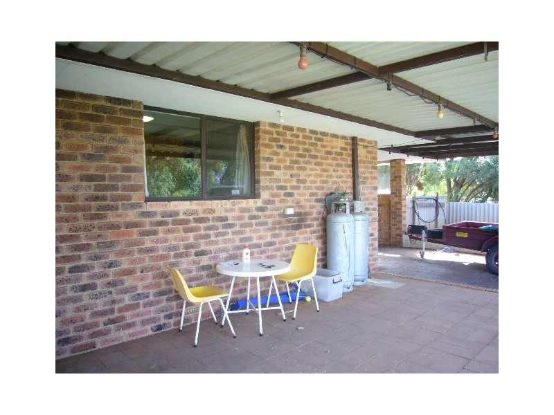 15 Solomon Circle, Karloo WA 6530