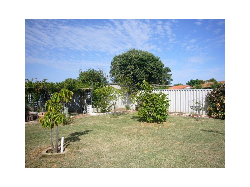 15 Solomon Circle, Karloo WA 6530