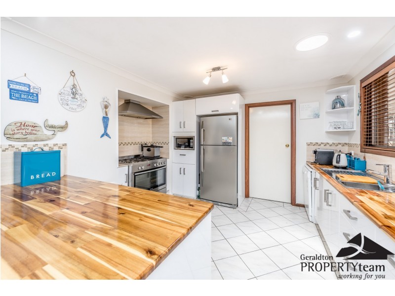 8 Amalda Place, Sunset Beach WA 6530