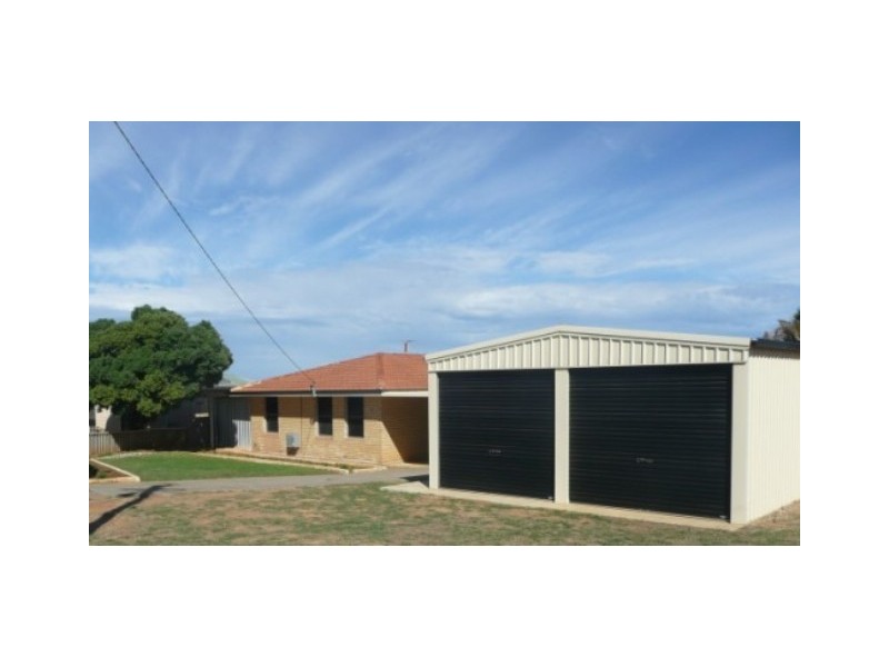 37 Roebuck Street GERALDTON, Mahomets Flats WA 6530