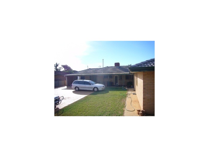 425 Chapman Road, Bluff Point WA 6530