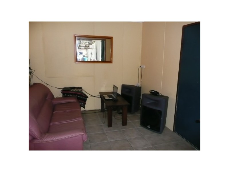 27 Bosuns Cres, West End WA 6530