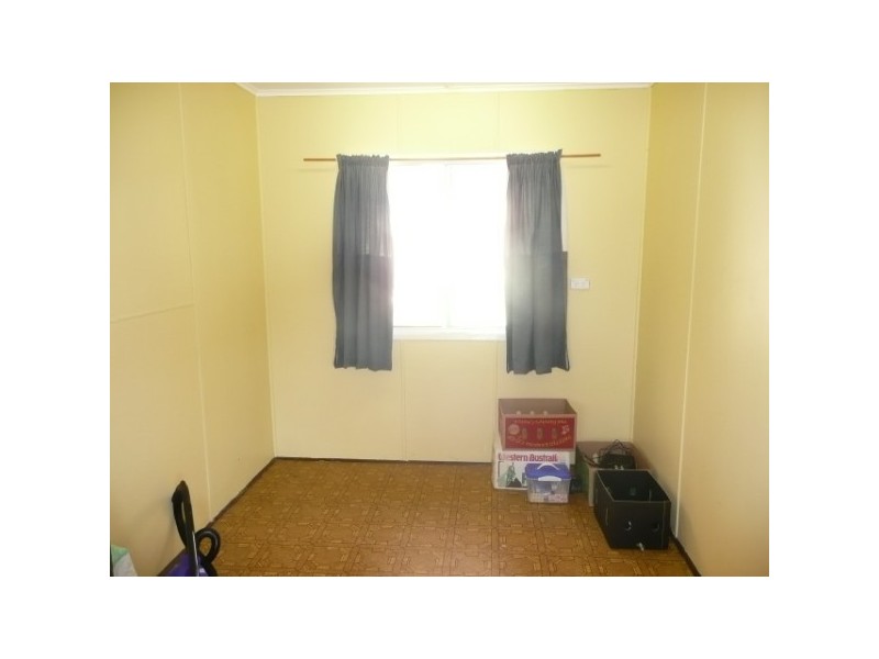 27 Bosuns Cres, West End WA 6530