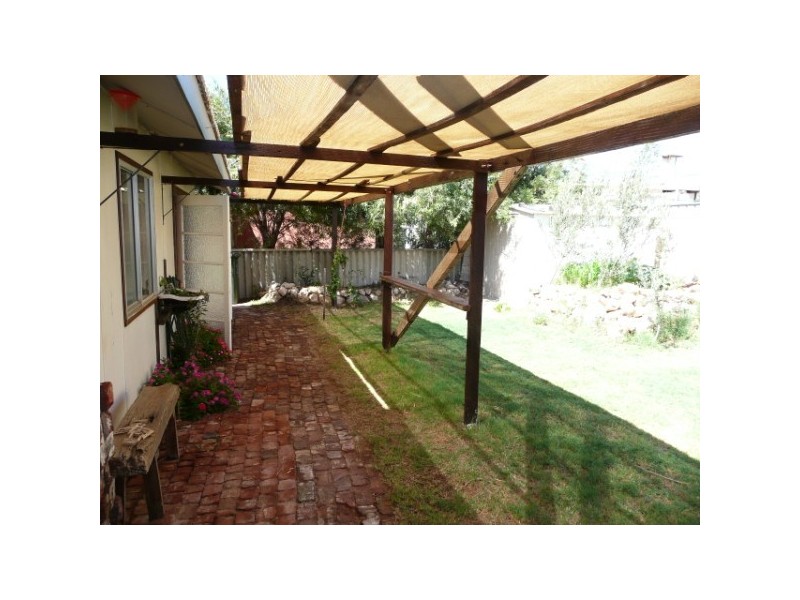 27 Bosuns Cres, West End WA 6530