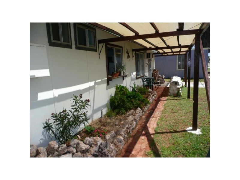 27 Bosuns Cres, West End WA 6530