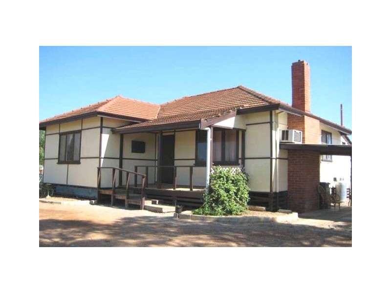 11 Christie Street, Beresford WA 6530