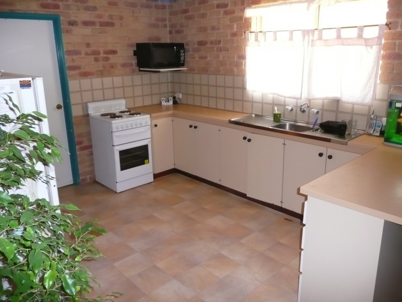 28 Solomon Circle, Karloo WA 6530