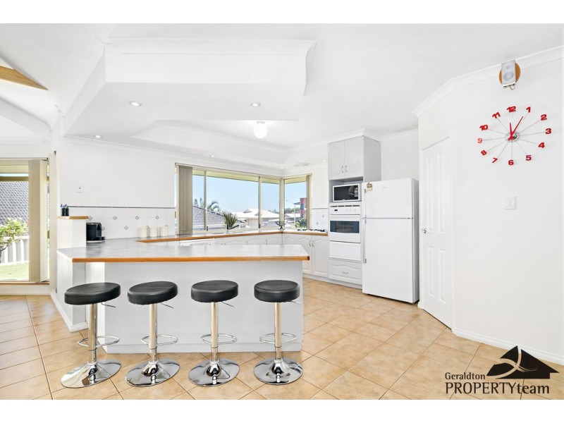 10 Columbus Boulevard, Wandina WA 6530