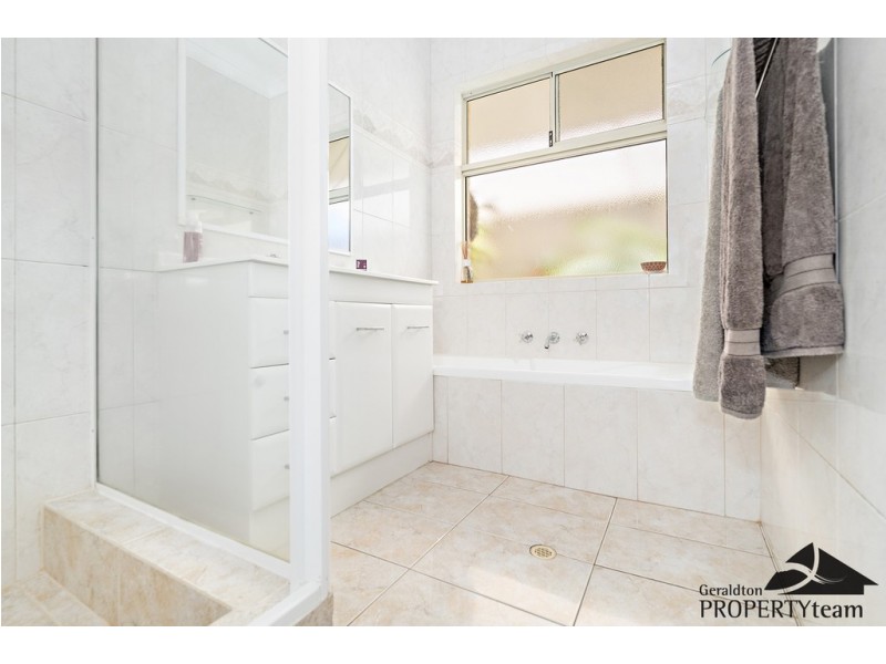 10 Columbus Boulevard, Wandina WA 6530