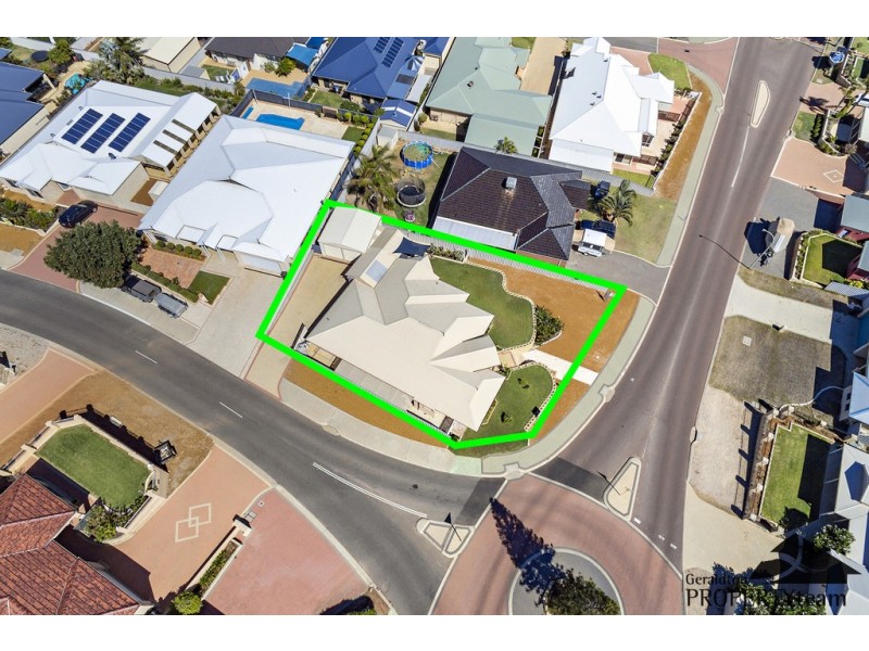 10 Columbus Boulevard, Wandina WA 6530