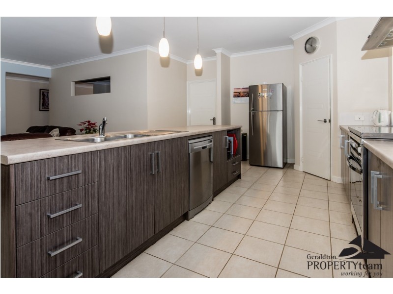 7 Beachcomber Hill, Glenfield WA 6532