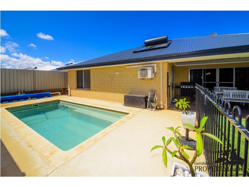 7 Beachcomber Hill, Glenfield WA 6532