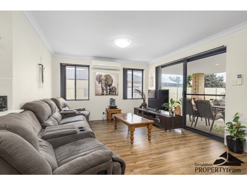 106 Moloney Street, Utakarra WA 6530