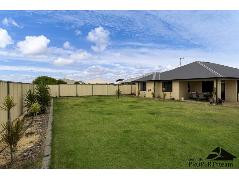 106 Moloney Street, Utakarra WA 6530