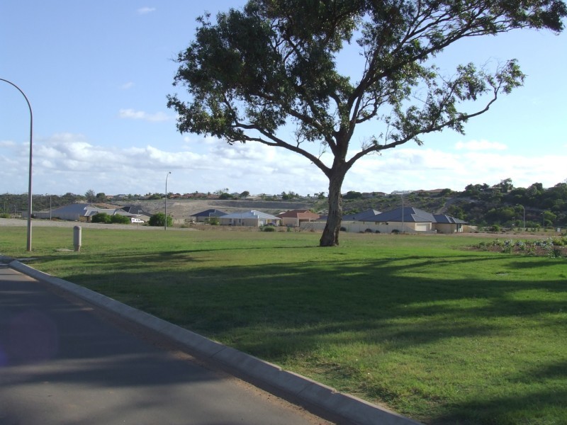 573 Winward Way, Drummond Cove WA 6532