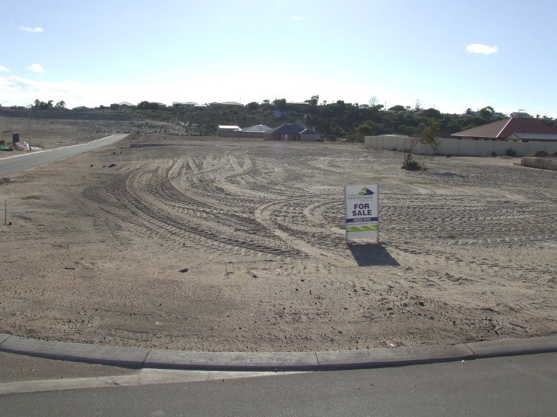 573 Winward Way, Drummond Cove WA 6532