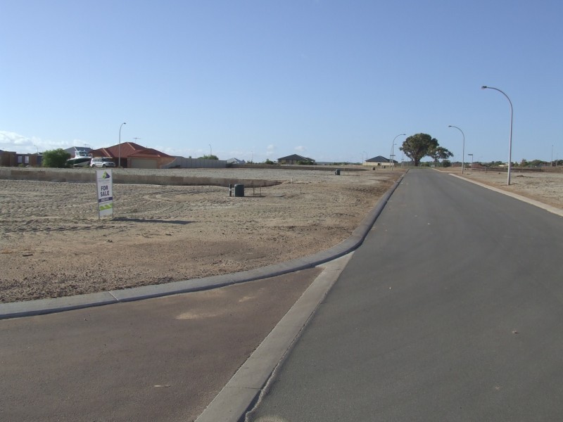 573 Winward Way, Drummond Cove WA 6532